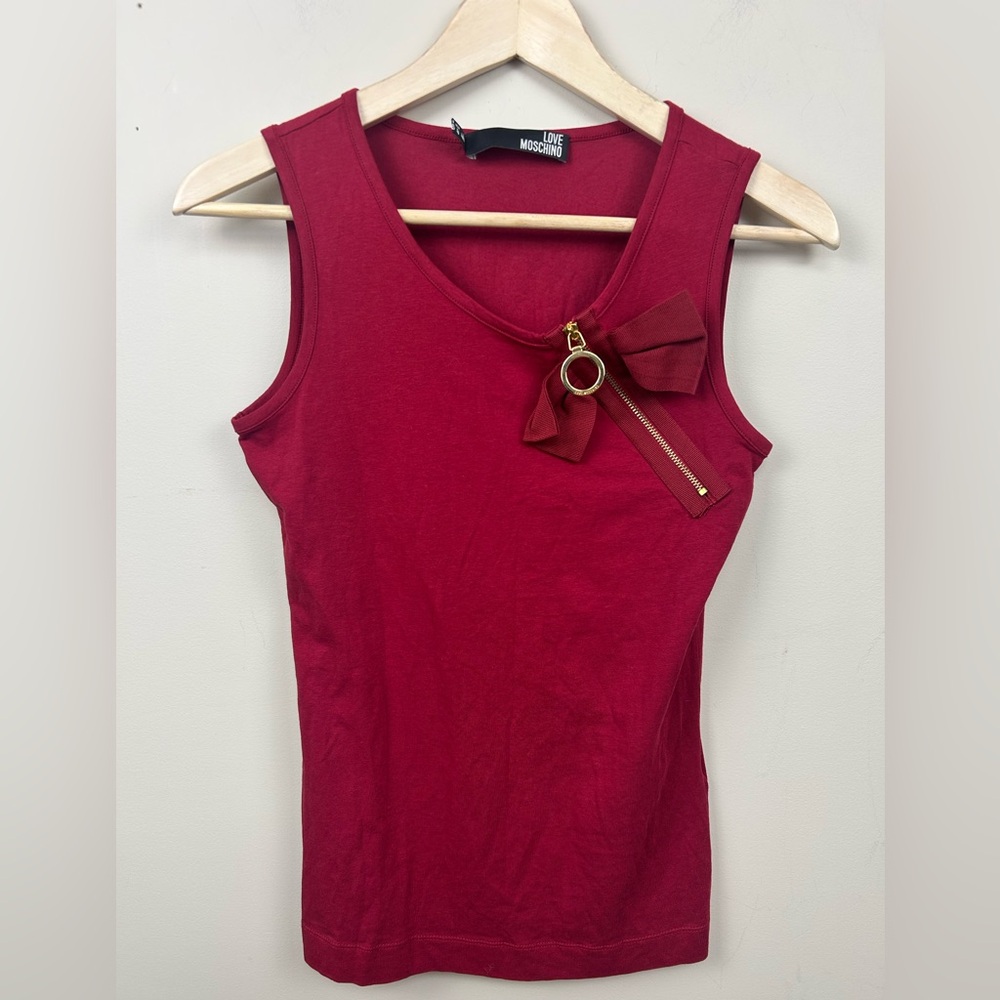 🎀MOSCHINO red scoop neck sleeveless top with bow made in turkey size 4